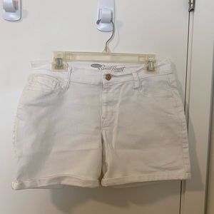 Old navy size 6 white denim shorts